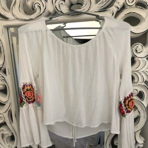 Flowery top with back opening